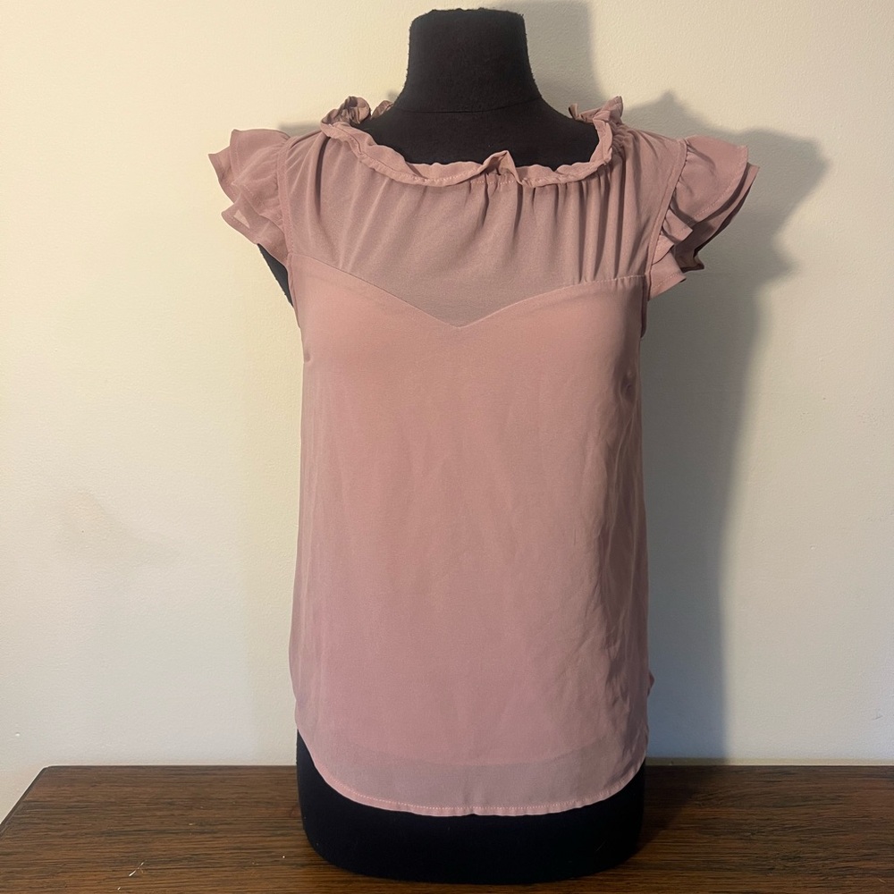 Monteau flutter sleeve chic casual top